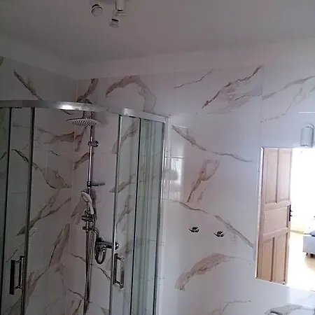 Sloneczne 山林小屋